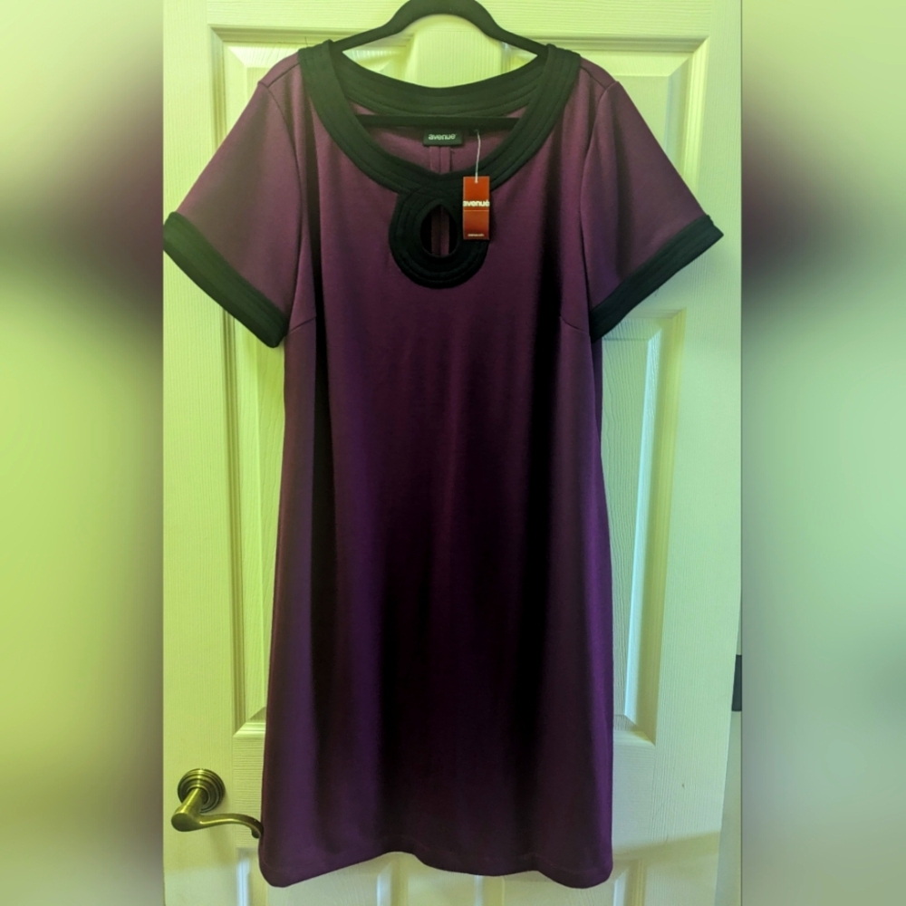 Avenue Purple and Black Women's Dress Size 18 NWT